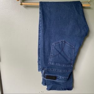 CALVIN KLIEN JEANS
